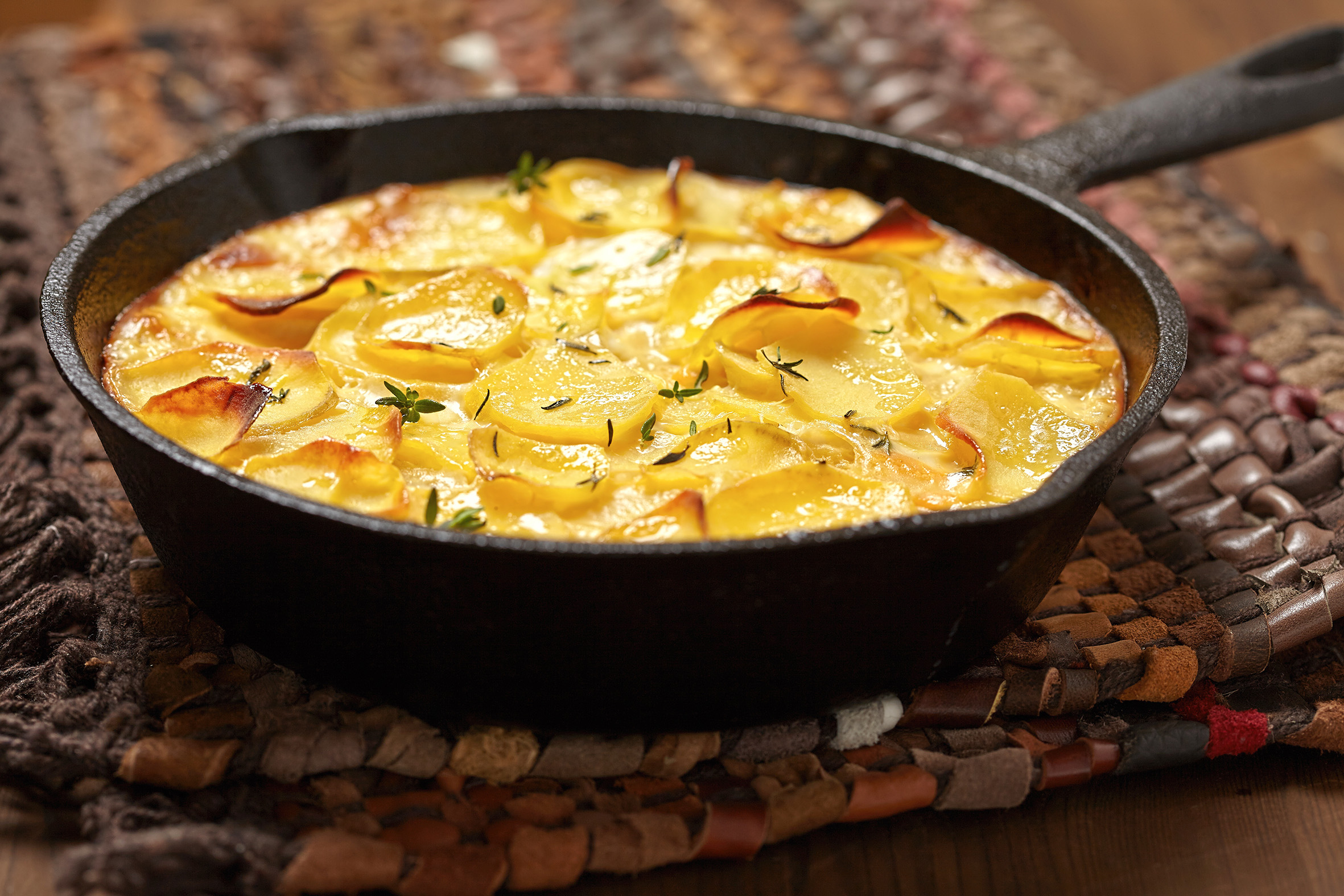 Feines Kartoffelgratin, gegarte Kartoffelscheiben in Käse-Sahne-Sauce, 2 kg Beutel